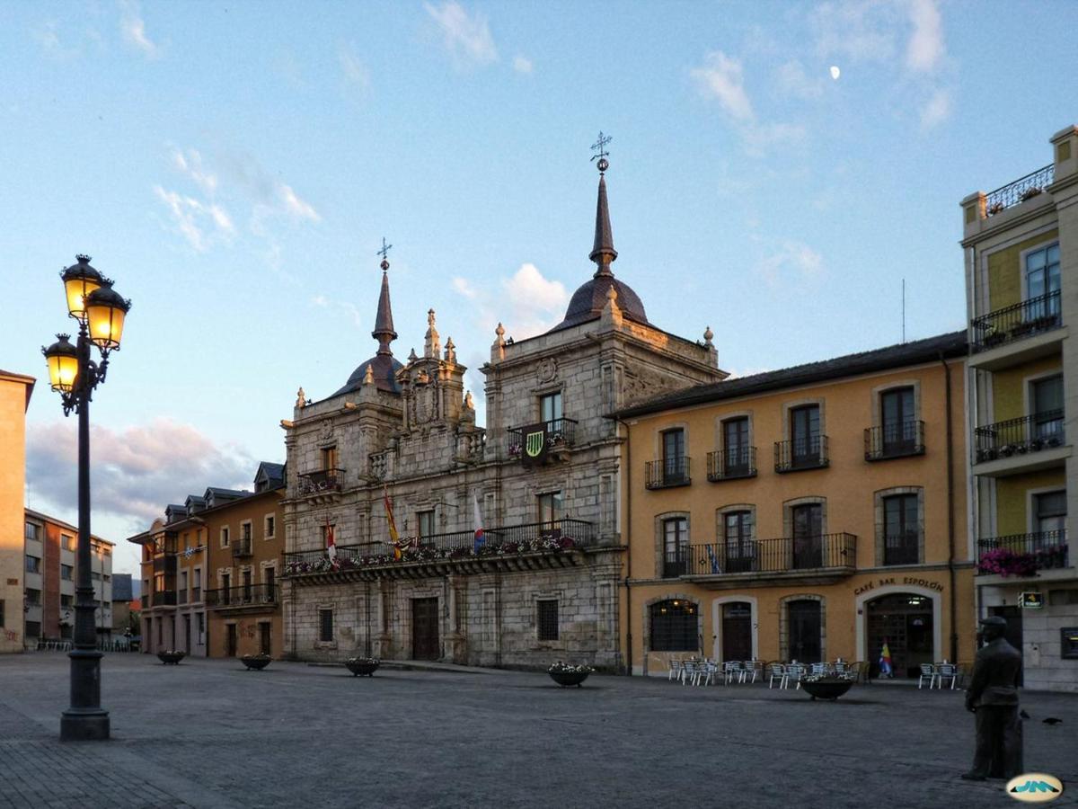 As Hoteles Ponferrada Columbrianos المظهر الخارجي الصورة